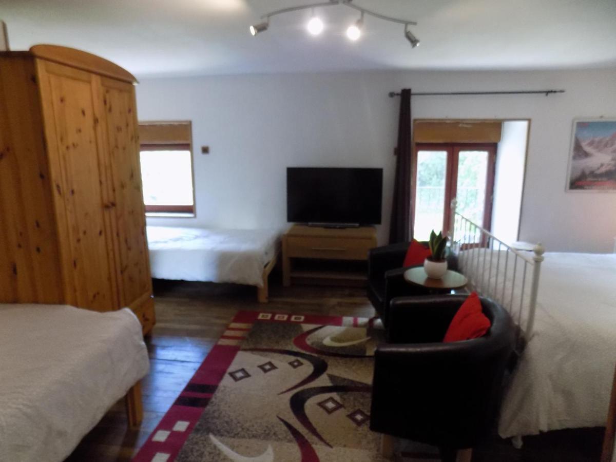 Bed and Breakfast Ianrhu Gael Exterior foto
